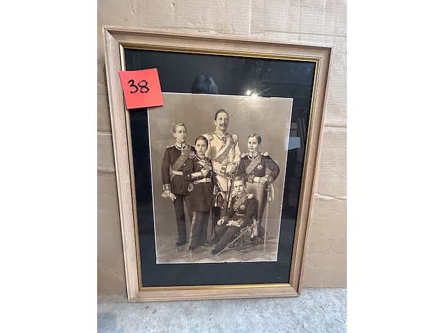 Familie foto duitse keizer wilhelm - afbeelding 1 van  2
