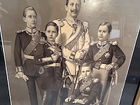 Familie foto duitse keizer wilhelm - afbeelding 2 van  2