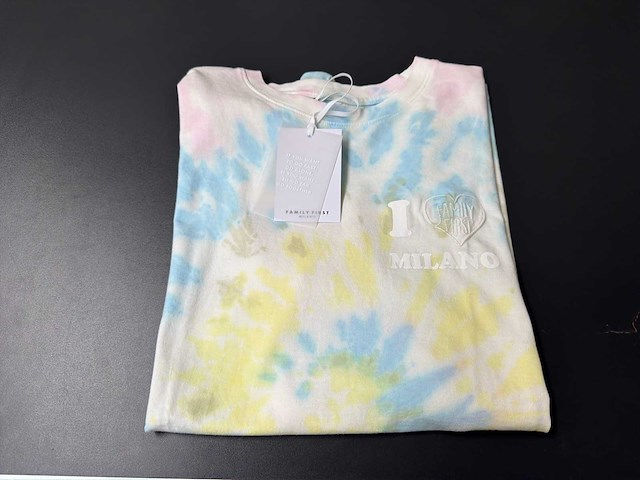 Family first shirt - afbeelding 1 van  3