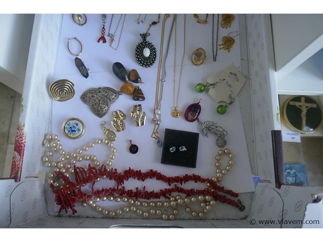 Fantasie juwelen - afbeelding 1 van  3