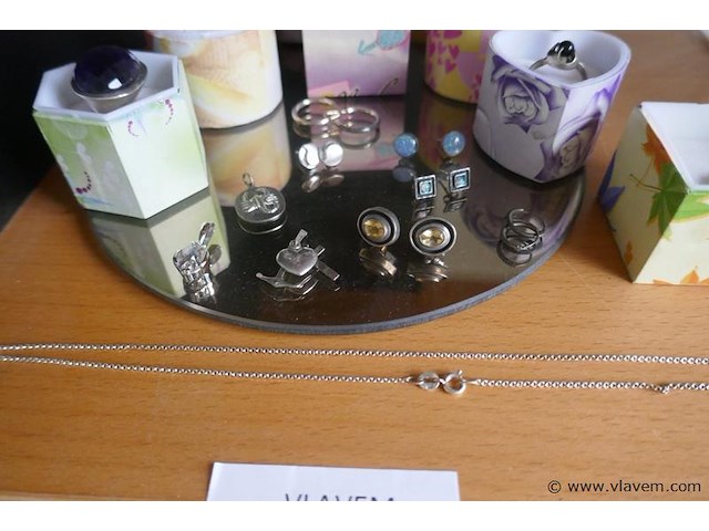 Fantasiejuwelen in zilver - afbeelding 4 van  4