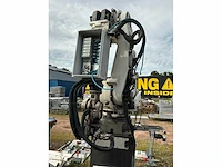 Fanuc r-2000ia 165f industriële robot - afbeelding 4 van  8