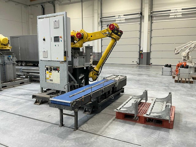 Fanuc r-2000ib 125l complete robotinstallatie - afbeelding 7 van  12