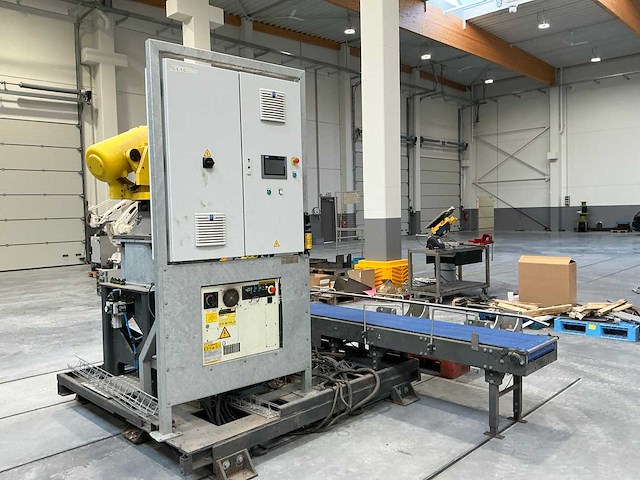 Fanuc r-2000ib 125l complete robotinstallatie - afbeelding 9 van  12