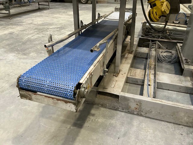 Fanuc r-2000ib 125l complete robotinstallatie - afbeelding 16 van  16