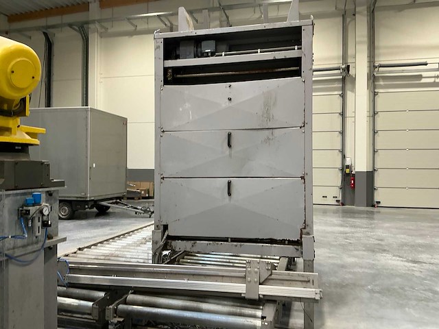 Fanuc r-2000ib 125l complete robotinstallatie - afbeelding 3 van  16