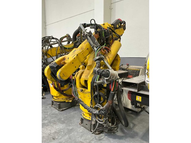Fanuc s-420 i w industriële robot - afbeelding 2 van  7