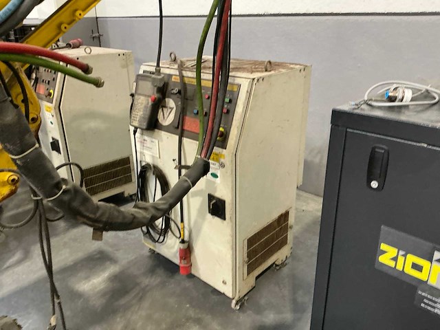 Fanuc s-420 i w industriële robot - afbeelding 6 van  8