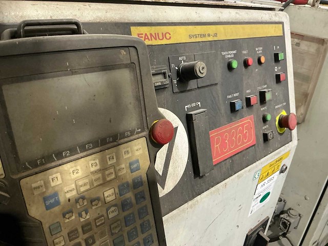 Fanuc s-420 i w industriële robot - afbeelding 8 van  9