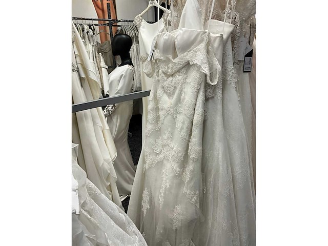 Fara sposa bruidsjurken (16x) - afbeelding 3 van  37