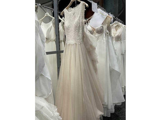 Fara sposa bruidsjurken (16x) - afbeelding 8 van  37