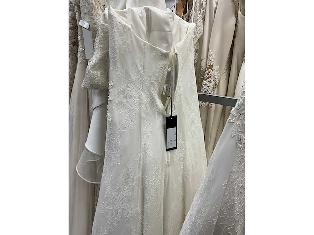 Fara sposa bruidsjurken (16x) - afbeelding 16 van  37