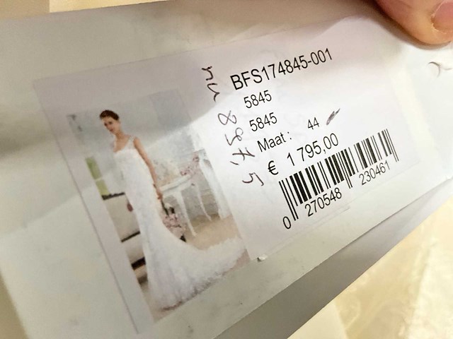 Fara sposa bruidsjurken (16x) - afbeelding 18 van  37