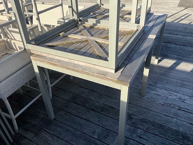Farmers weave terrastafels (6x) + stoelen (24x) - afbeelding 6 van  7