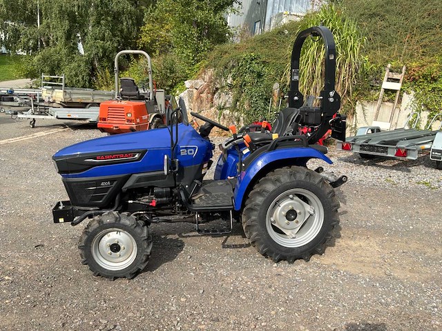 Farmtrac 20 landbouwtractor 2wd nieuw - afbeelding 9 van  17