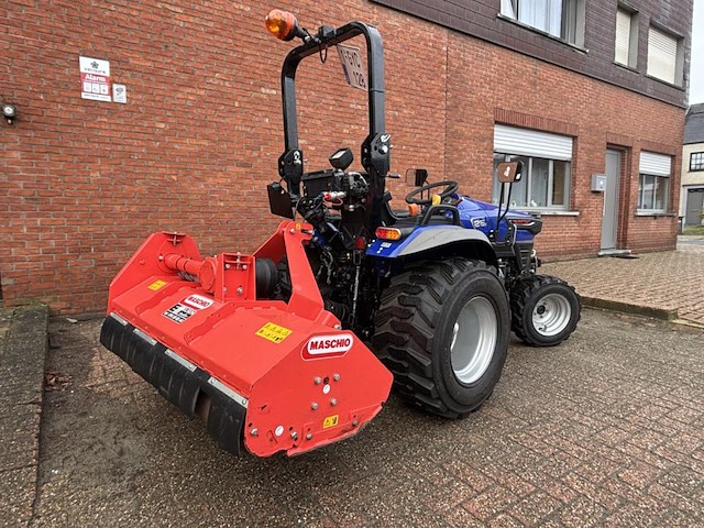 Farmtrac 26pk tractor - afbeelding 7 van  31