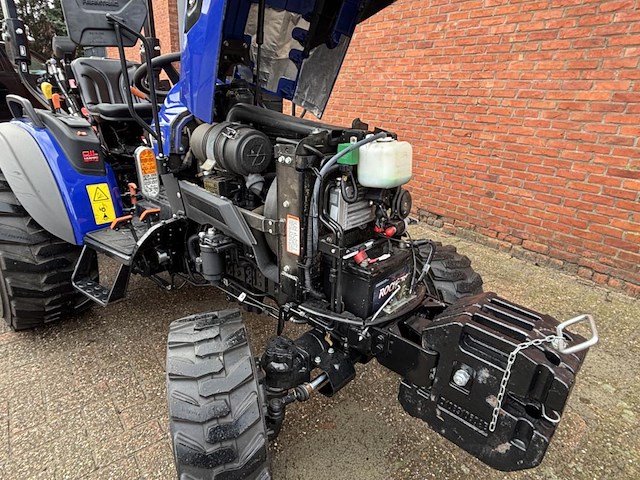 Farmtrac 26pk tractor - afbeelding 26 van  31