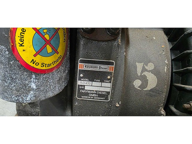 Farymann - legerwaterpomp - afbeelding 2 van  4