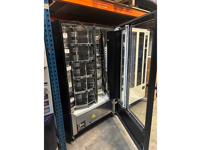 Fas - brood - verkoopautomaat - afbeelding 10 van  11