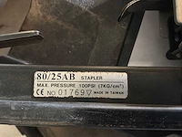 Fasten f18/50ac + 80/25ab pneumatische tacker (2x) - afbeelding 3 van  5