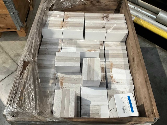 Fasteners m10x30 grote partij koppelstukken draadstangen - afbeelding 4 van  5