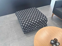 Fauteuil met tafel en kast - afbeelding 4 van  6