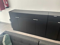 Fauteuil met tafel en kast - afbeelding 5 van  6