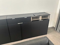 Fauteuil met tafel en kast - afbeelding 6 van  6