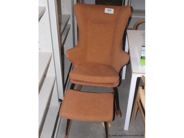 Fauteuil met voetenbank - afbeelding 1 van  1