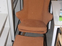 Fauteuil met voetenbank - afbeelding 1 van  1