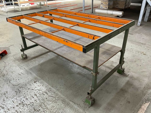 Federhenn montagetafel - afbeelding 1 van  1