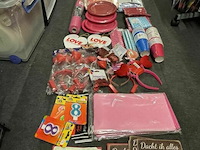 Feestartikelen - genk - afbeelding 8 van  146