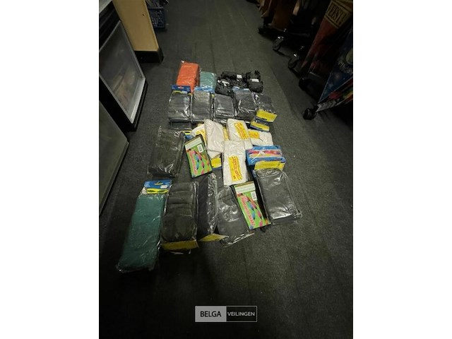 Feestartikelen - genk - afbeelding 14 van  146