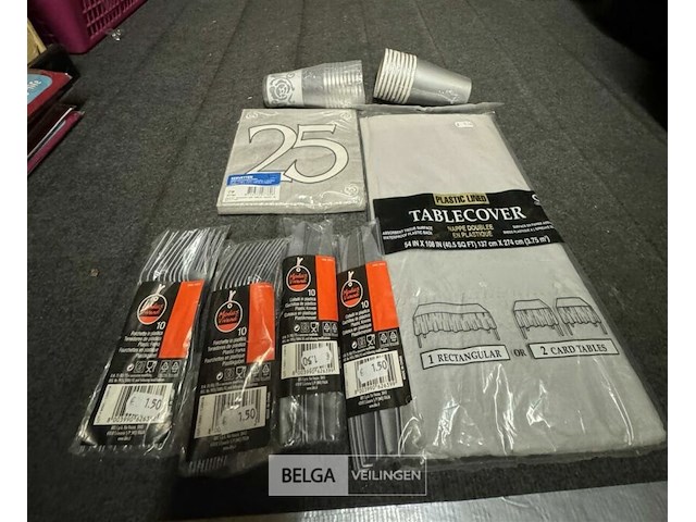 Feestartikelen - genk - afbeelding 32 van  146