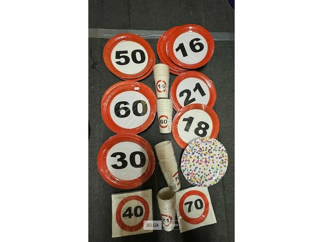 Feestartikelen - genk - afbeelding 33 van  146