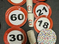 Feestartikelen - genk - afbeelding 33 van  146