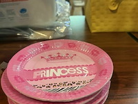 Feestartikelen - genk - afbeelding 35 van  146