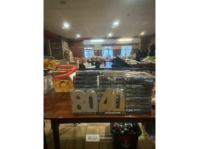 Feestartikelen - genk - afbeelding 54 van  146