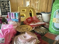 Feestartikelen - genk - afbeelding 64 van  146