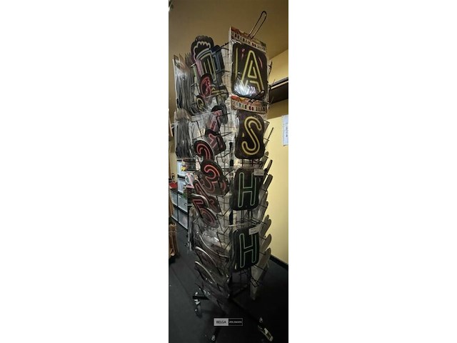 Feestartikelen - genk - afbeelding 87 van  146