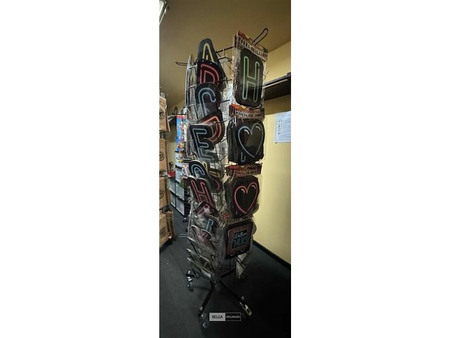 Feestartikelen - genk - afbeelding 88 van  146