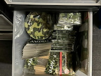 Feestartikelen - genk - afbeelding 115 van  146