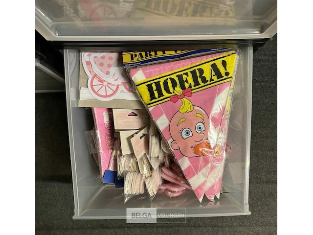 Feestartikelen - genk - afbeelding 118 van  146