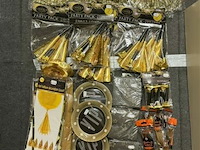 Feestartikelen - genk - afbeelding 124 van  146