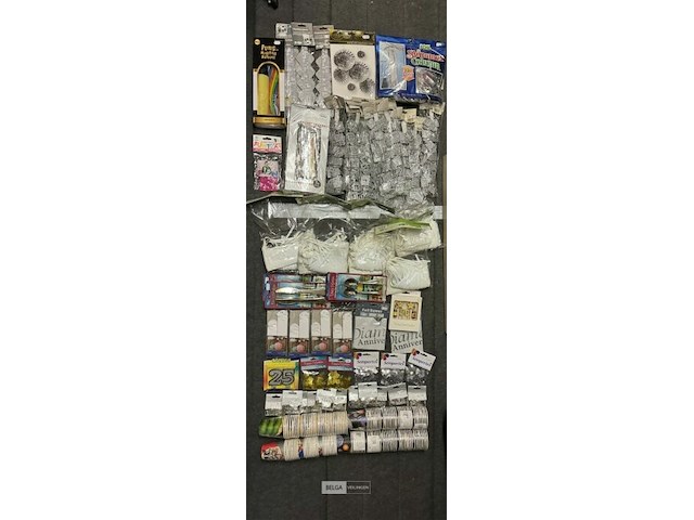 Feestartikelen - genk - afbeelding 127 van  146