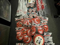 Feestartikelen - genk - afbeelding 144 van  146