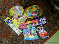Feestbenodigheden - afbeelding 1 van  1