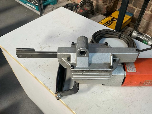 Fein astxe 649 buizen sabelzaag - afbeelding 2 van  4