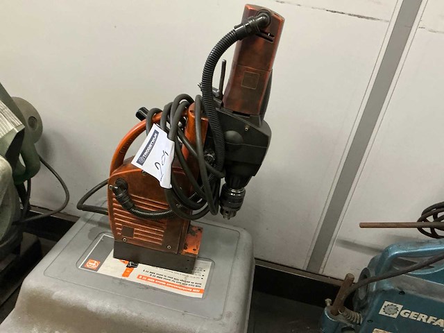 Fein xbm 32 q magnetische kernboormachine - afbeelding 2 van  4