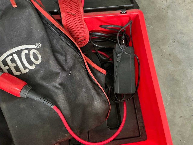 Felco accu-snoeischaar - afbeelding 3 van  3